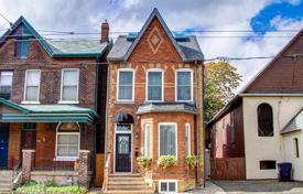 Townhome – Broadview Avenue, Toronto, Ontario,  Canada for C$1,859,000