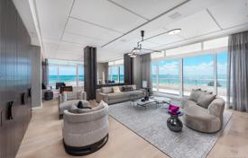 Furnished apartment with a terrace and an ocean view in a building with a pool and a spa, Miami Beach, USA for 13,909,000 €