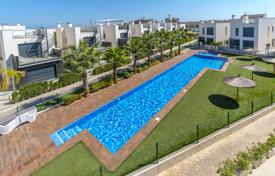 Four-room apartment in a modern complex, Punta Prima, Alicante, Spain for 250,000 €
