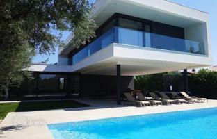 4-room house 283 m² in Peroj for 1,615,000 €