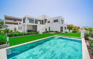 5-bedroom villa 343 m² in Playa Paraiso for 3,190,000 €