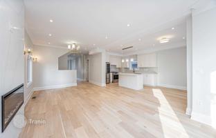 11-bedroom house in North York for C$2,039,000