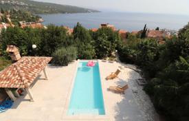 VOLOSKO — beautiful family villa with pool and landscaped garden for 2,300,000 €