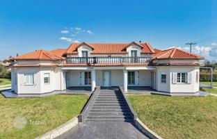 Two-storey villa with a large plot in the Peloponnese, Greece for 490,000 €
