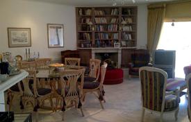 Three-bedroom apartment with a balcony and a garden, Varkiza, Greece for 320,000 €