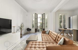3-bedroom apartment 99 m² in Barcelona for 1,250,000 €