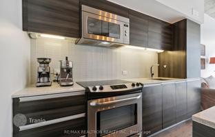 5-bedroom apartment in Dundas Street East for C$1,089,000