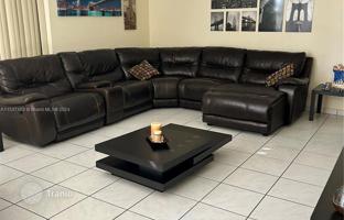 3-bedroom apartments in condo 128 m² in Aventura for $366,000