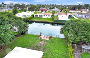 3-bedroom house 204 m² in Miami for $677,000