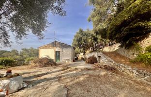 2-bedroom townhouse in Corfu for 270,000 €