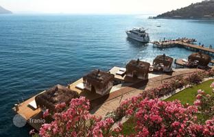 3-bedroom apartment 216 m² in Turgutreis for 83,292,000 TRY