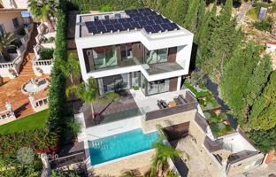 4-bedroom villa 250 m² in Lloret de Mar for 1,350,000 €