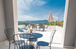 4-bedroom villa 250 m² in Tivat city for 795,000 €