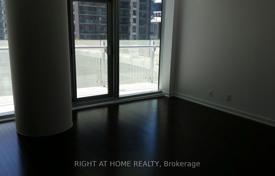 Apartment – York Street, Old Toronto, Toronto,  Ontario,   Canada for C$1,092,000
