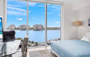 3-bedroom apartments in condo 203 m² in Miami Beach for $4,400,000