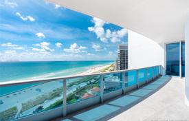 Luxury apartment on the sandy beach in Miami Beach, Florida, USA for 5,437,000 €