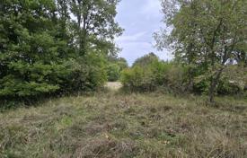 ISTRIA, GROŽNJAN — Building plot on the edge of the village for 182,000 €