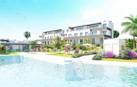 Three-bedroom apartment with a terrace and sea views in a residence with swimming pools, Estepona, Spain for £295,000