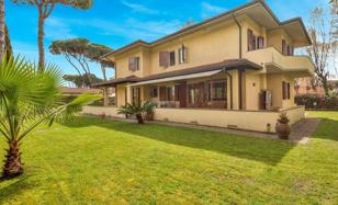 8-bedroom villa 300 m² in Forte dei Marmi for 5,800,000 €