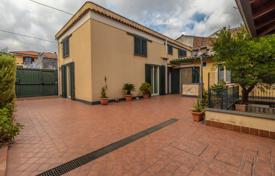 Townhouse with a patio, San Gregorio di Catania, Sicily, Italy for 330,000 €
