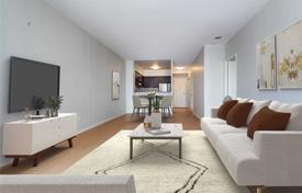 Apartment – Lake Shore Boulevard West, Etobicoke, Toronto,  Ontario,   Canada for C$745,000