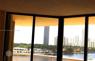 2-bedroom apartments in condo 153 m² in Aventura for $575,000