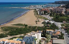 Three-bedroom apartment on the first line from the beach, Denia, Alicante, Spain for 750,000 €