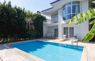 3-bedroom villa 150 m² in Camyuva for 27,764,000 TRY
