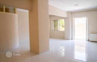 3-room apartment 111 m² in Athenian Riviera for 260,000 €