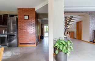 3-bedroom townhouse 182 m² in Zemgale Suburb for 335,000 €