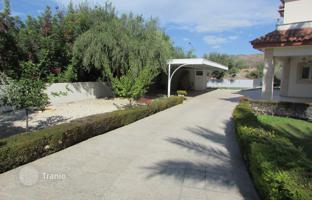 4-bedroom cottage 300 m² in Pyrgos for 1,550,000 €