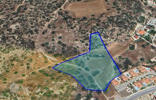 Land plot 13,713 m² in Pyrgos for 1,500,000 €