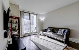 Apartment – Bay Street, Old Toronto, Toronto,  Ontario,   Canada for C$1,013,000
