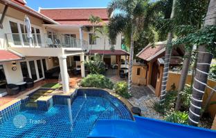 4-bedroom villa 260 m² in Pattaya for $714,000