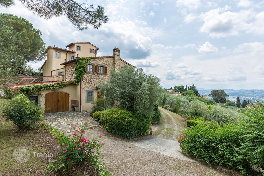 Villa for sale in Florence, Italy — listing 2227220