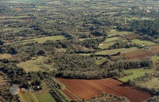 Land plot 16,000 m² in Ližnjan for 800,000 €