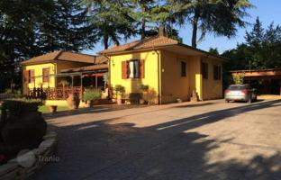 Exquisite villa surrounded by parkland, Viterbo, Lazio, Italy for 570,000 €