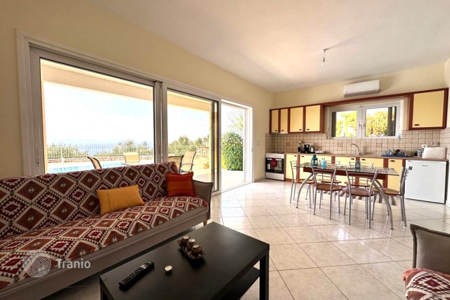 1bedrooms apartment for sale in Kalamata for 150,000 €, ad 2313323