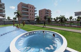 Three-bedroom apartment with a garden in Guardamar del Segura, Alicante, Spain for 250,000 €