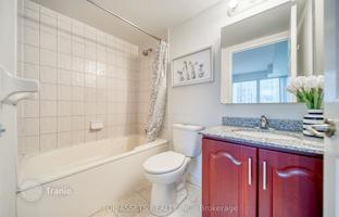 7-bedroom apartment in Scarborough for C$1,084,000