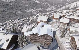 Luxury 2 bedroom off plan apartment 30 seconds walk from the chairlift and piste arrival for 1,245,000 €