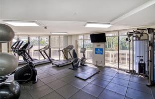 2-bedroom apartments in condo 182 m² in Miami for $650,000