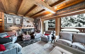 Magnificent 6 bedroom chalet just 65m from the slopes with superb views and huge potential (A) for 5,000,000 €