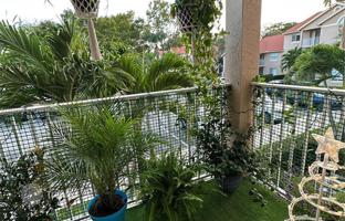 2-bedroom apartments in condo 100 m² in West End for $319,000