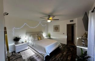 2-bedroom house 115 m² in West Palm Beach for $300,000
