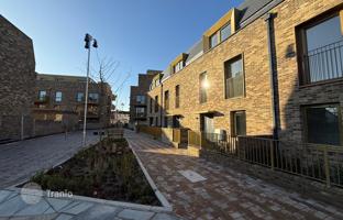 2 new flats in residential complex in London for From £472,000