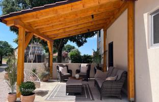 3-room house 130 m² in Kanfanar for 360,000 €