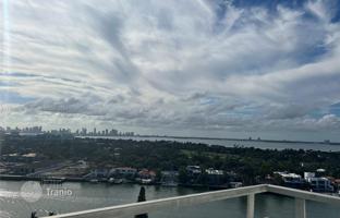 1-bedroom apartments in condo 85 m² in Miami Beach for $570,000