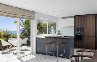 Duplex penthouse with stunning sea views in Cannes, Cote d'Azur, France for 2,990,000 €