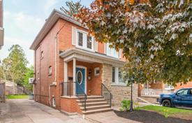 Townhome – East York, Toronto, Ontario,  Canada for C$1,447,000